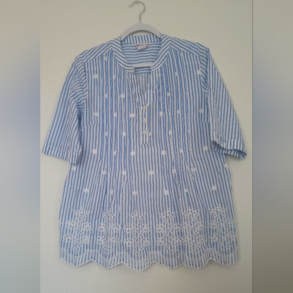 American Sweetheart Blue/White Stripped Floral Embroidered Blouse M Pre-owned